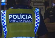 Polícia interrompe festa de sexo com troca de casais e multa 89 participantes