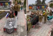 Crianças Russas vestem-se tanques