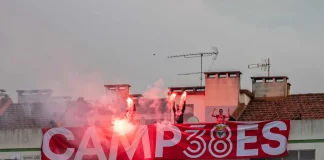 Adeptos do Benfica provocam adeptos do Porto